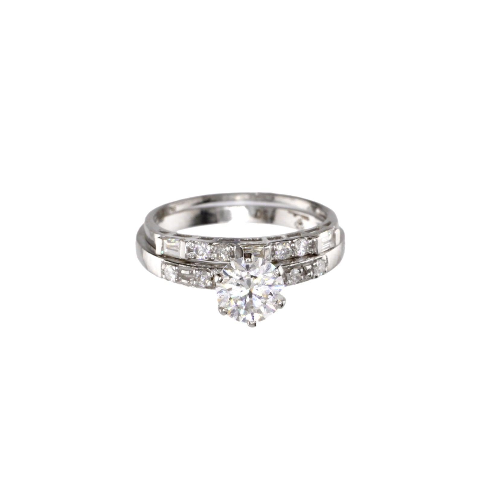 Diamond Ring  - By Saleh Sallom 18 Karat - Saleh Sallom