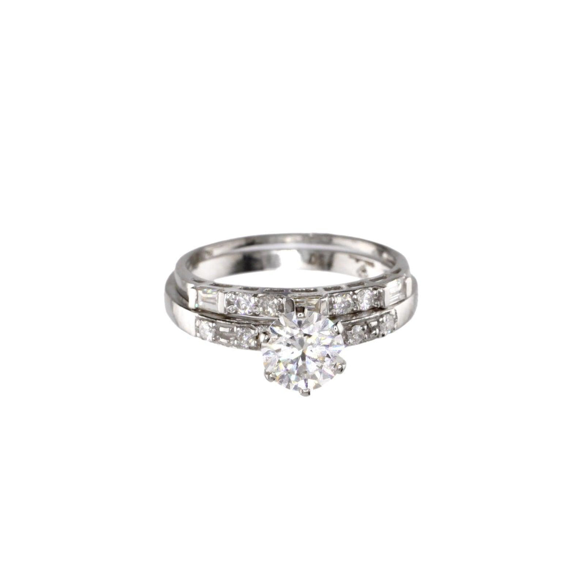 Diamond Ring  - By Saleh Sallom 18 Karat - Saleh Sallom
