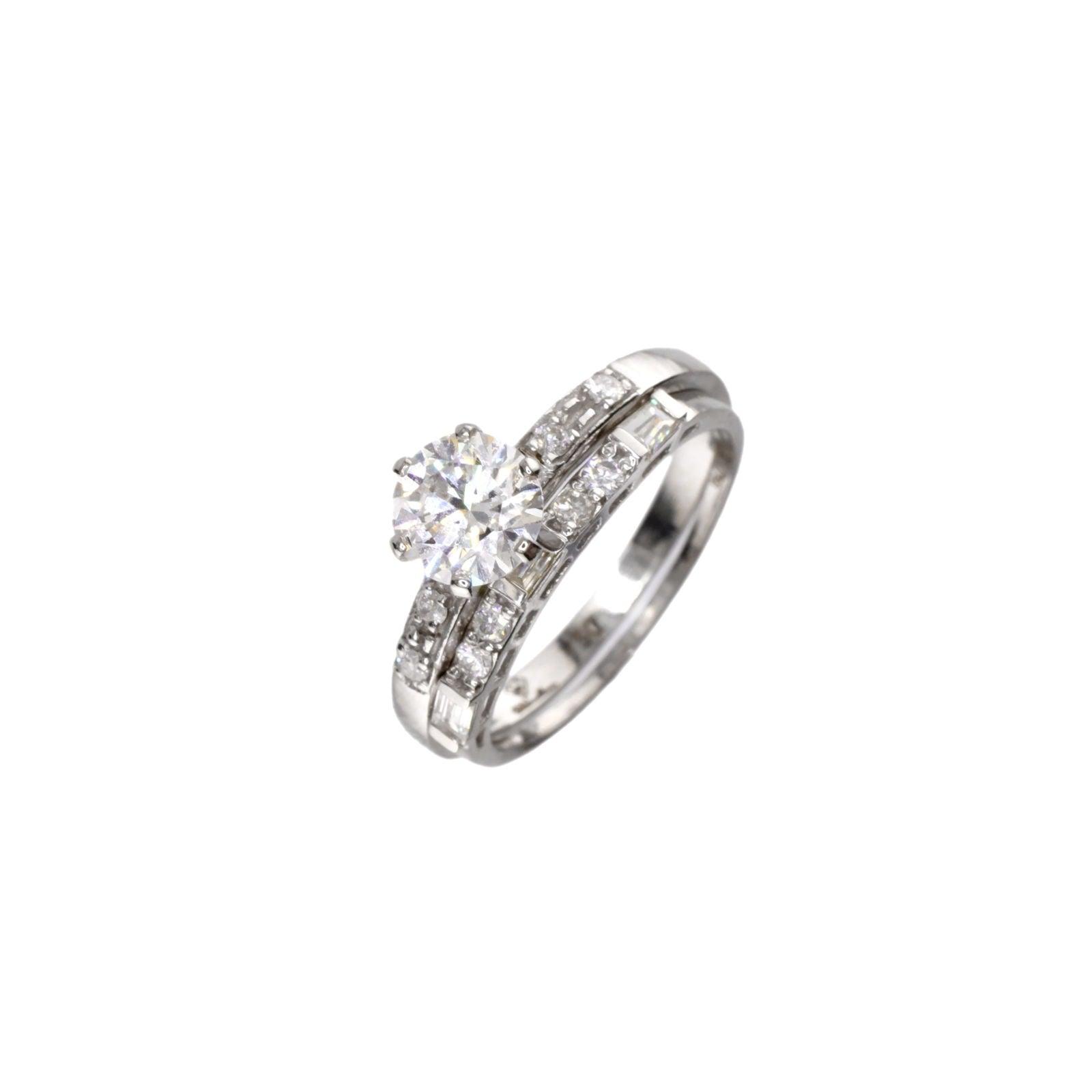 Diamond Ring  - By Saleh Sallom 18 Karat - Saleh Sallom