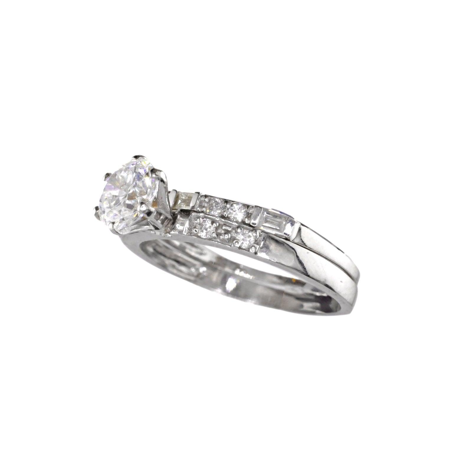 Diamond Ring  - By Saleh Sallom 18 Karat - Saleh Sallom