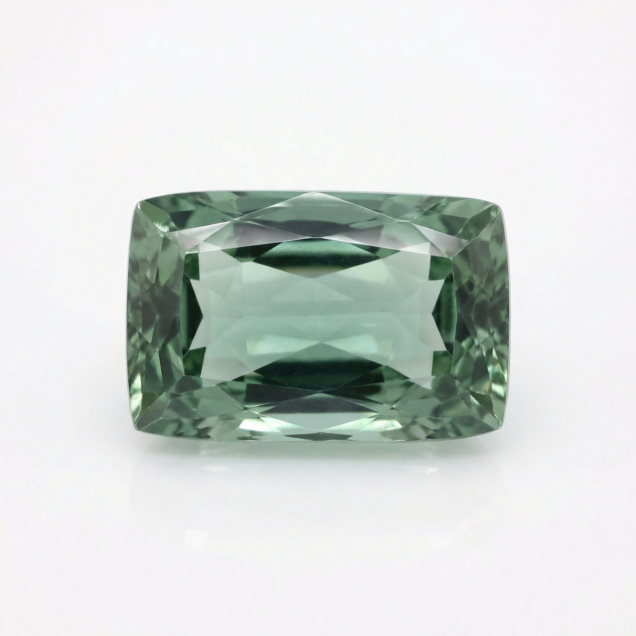 IGI Certified Natural Green Quartz | 8.80 Carat Cushion Cut | Yellowish Green Main image