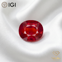 IGI Certified Natural Hessonite Garnet | 7.53 Carat Oval Cut | Reddish Orange