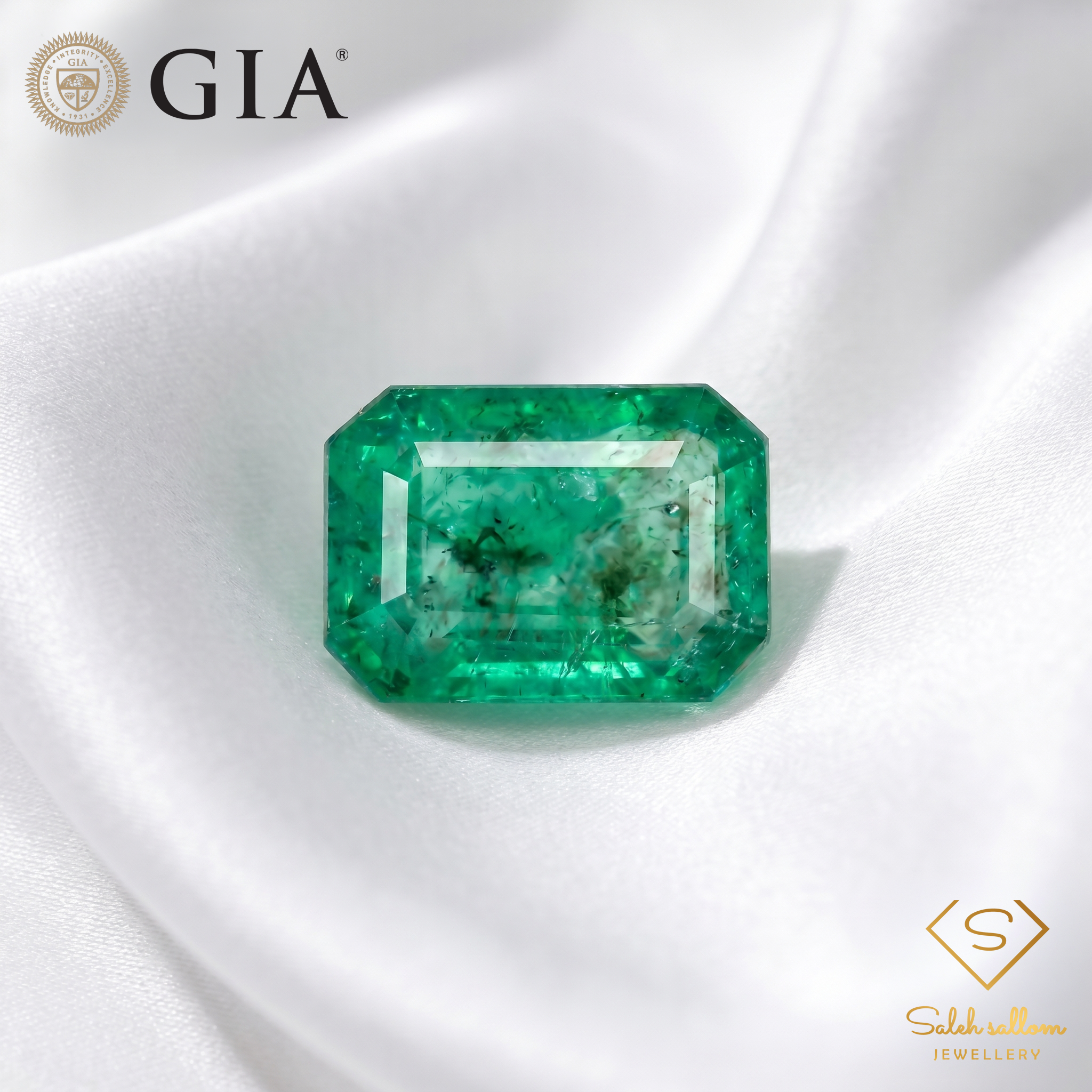 GIA Certified Natural Emerald | 1.00 Carat Octagonal Step Cut | Elegant Green Fine Gemstone Secondary image