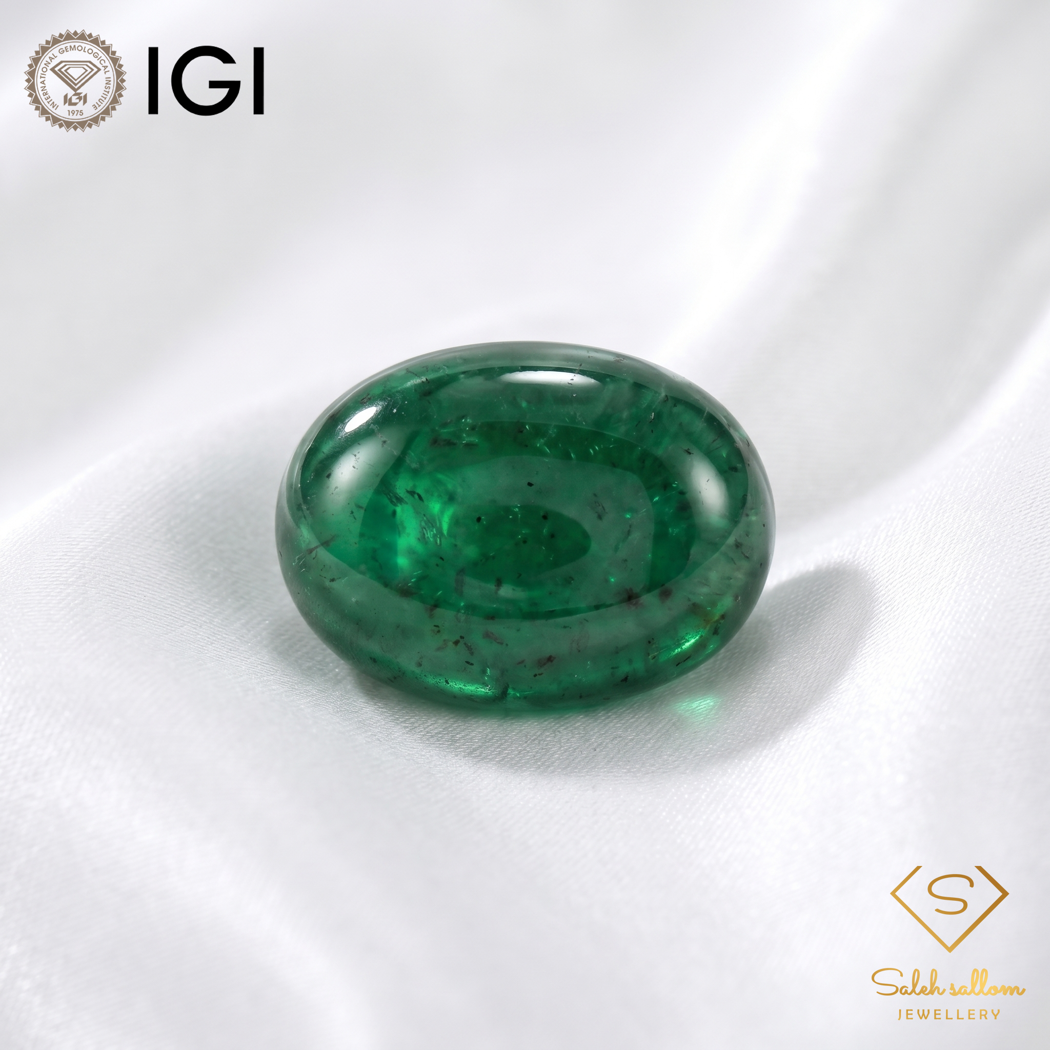 IGI Certified Natural Emerald | 3.87 Carats Oval Cabochon | Fine Semi-Translucent Green Gemstone Secondary image