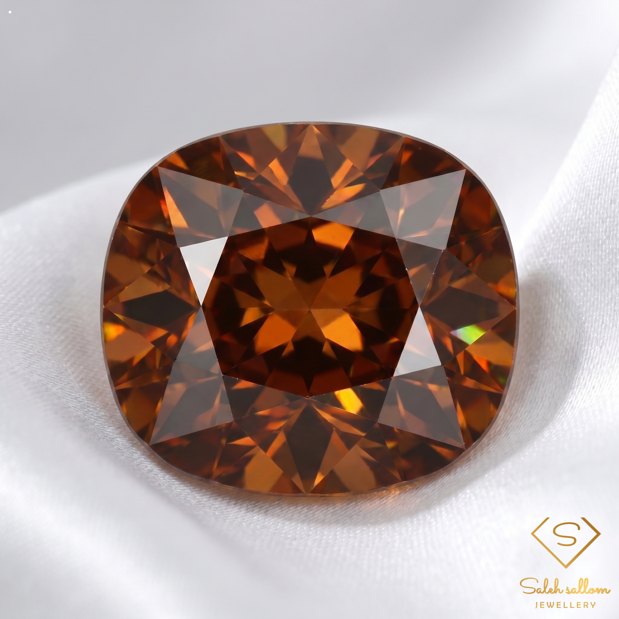 2.15 Ct Natural Greenish Yellow Sphene Cushion Cut VS Clarity High Luster Gemstone Secondary image