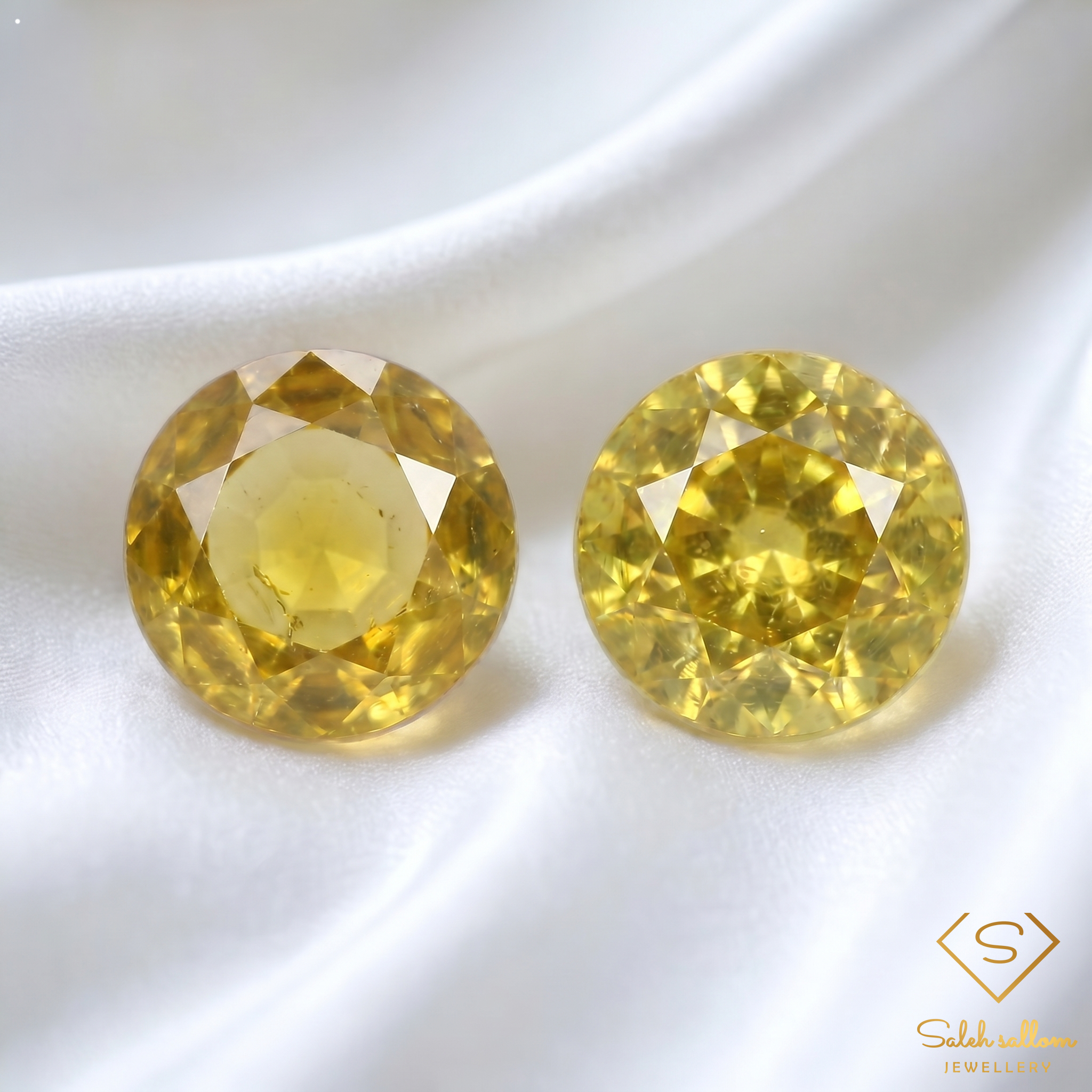 Matching Pair Natural Greenish Yellow Sphene Gemstones 1.20 Ct TW Round Cut Diamond Luster Secondary image