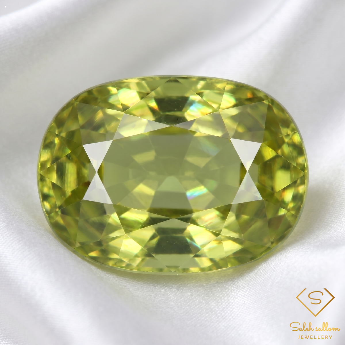 Natural Yellowish Green Sphene Gemstone 2.08 Ct Oval Cut Madagascar Amazing Luster Titanite