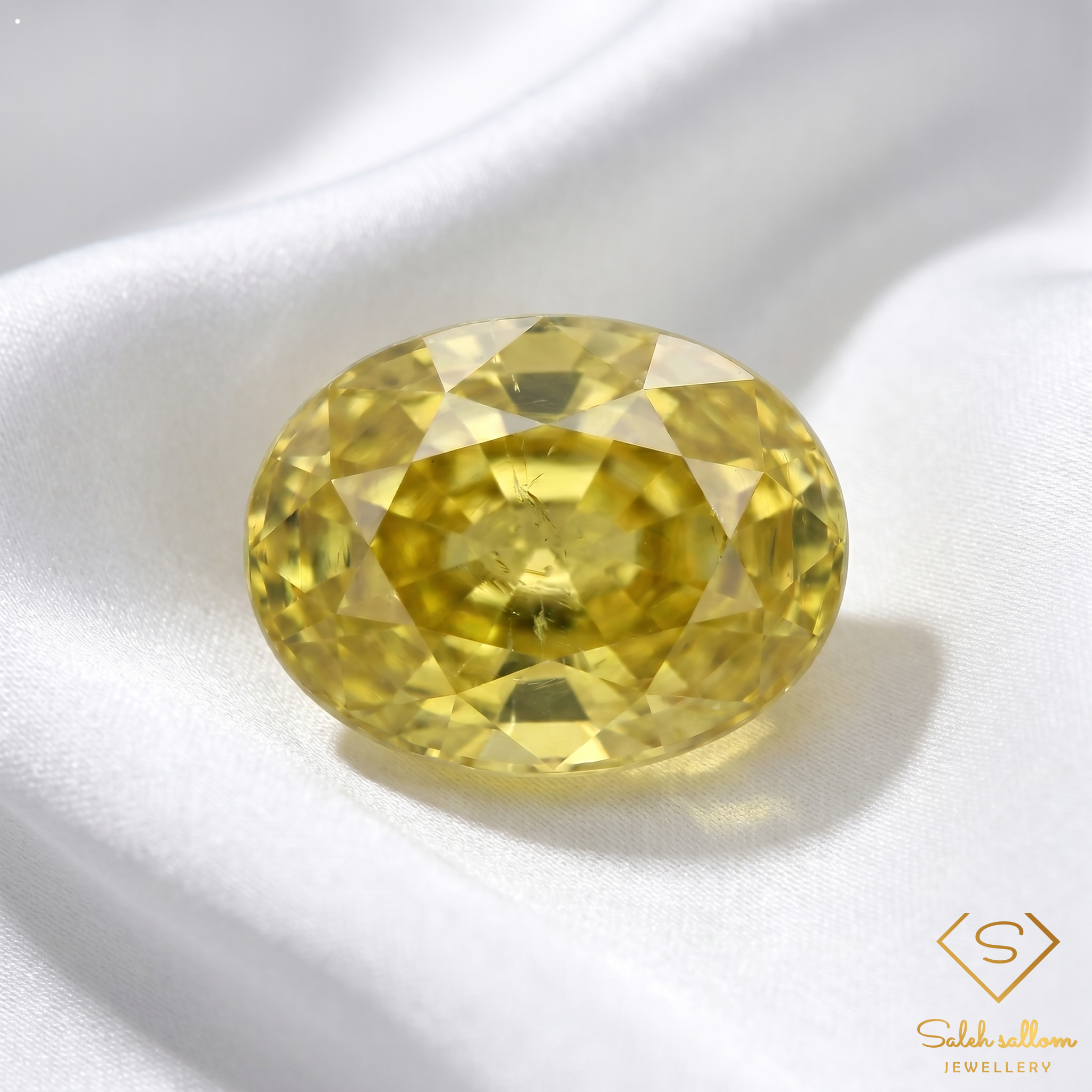 Natural Greenish Yellow Sphene 1.01 Ct Oval Cut Titanite Gemstone Super Sparkles Secondary image
