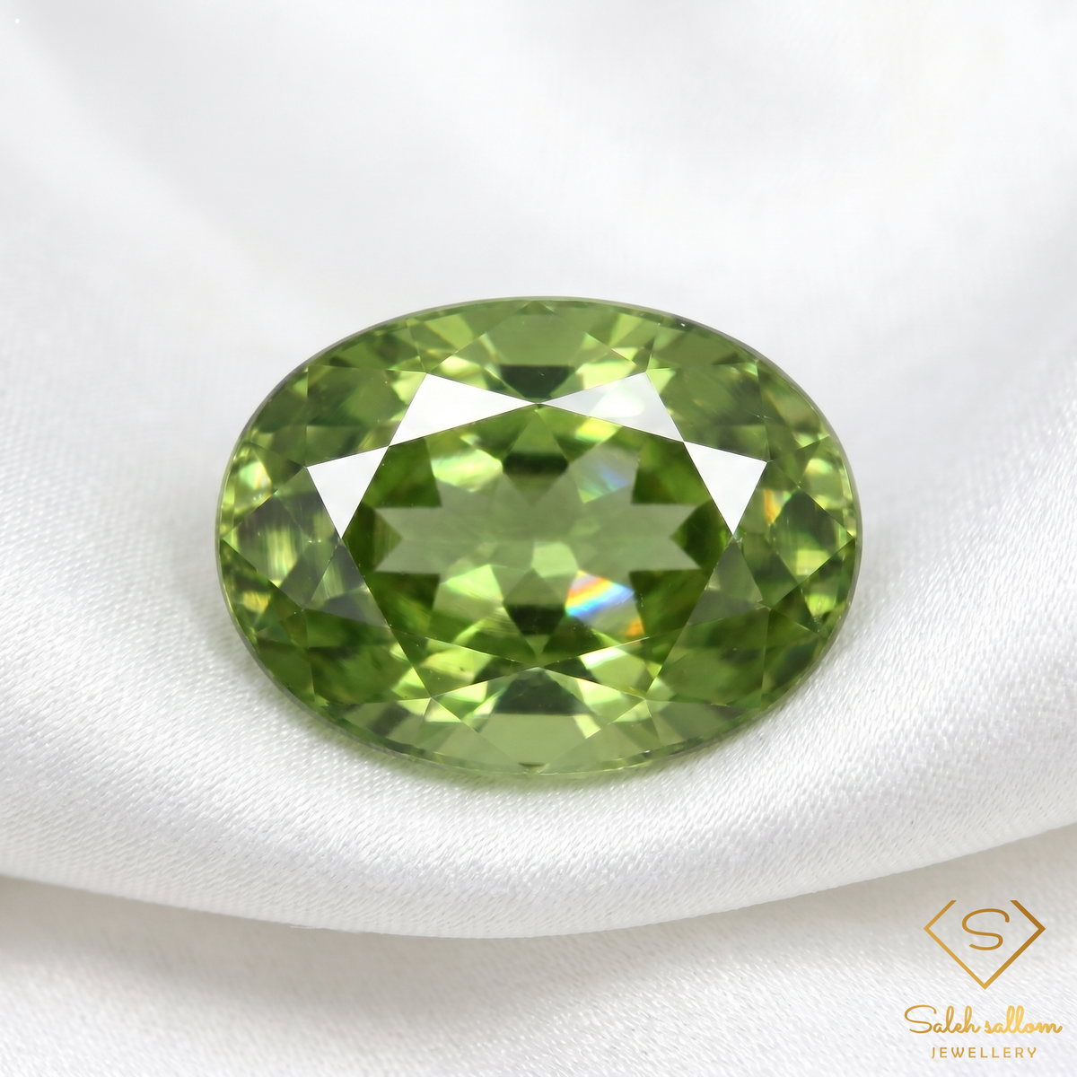 Natural Yellowish Green Sphene 1.00 Ct VS Oval Cut Madagascar Titanite Gemstone Super Sparkles
