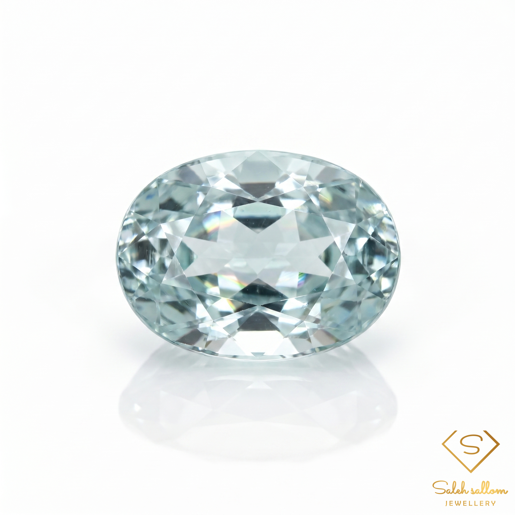 3.35 Ct Natural Unheated Light Greenish Blue Aquamarine Oval Cut African Gemstone Main image