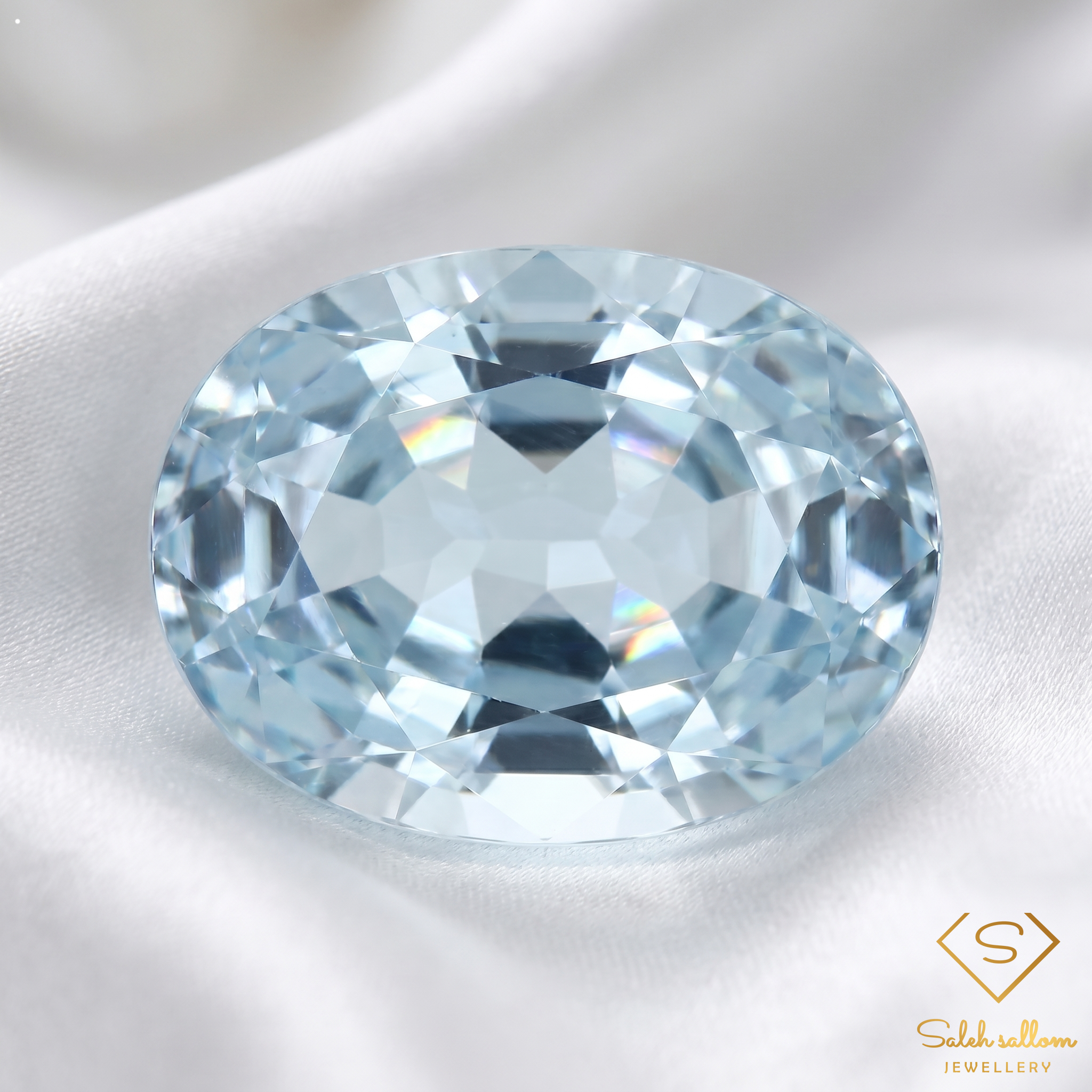7.53 Ct Natural Unheated Blue Aquamarine Oval Cut VS Clarity African Gemstone Secondary image