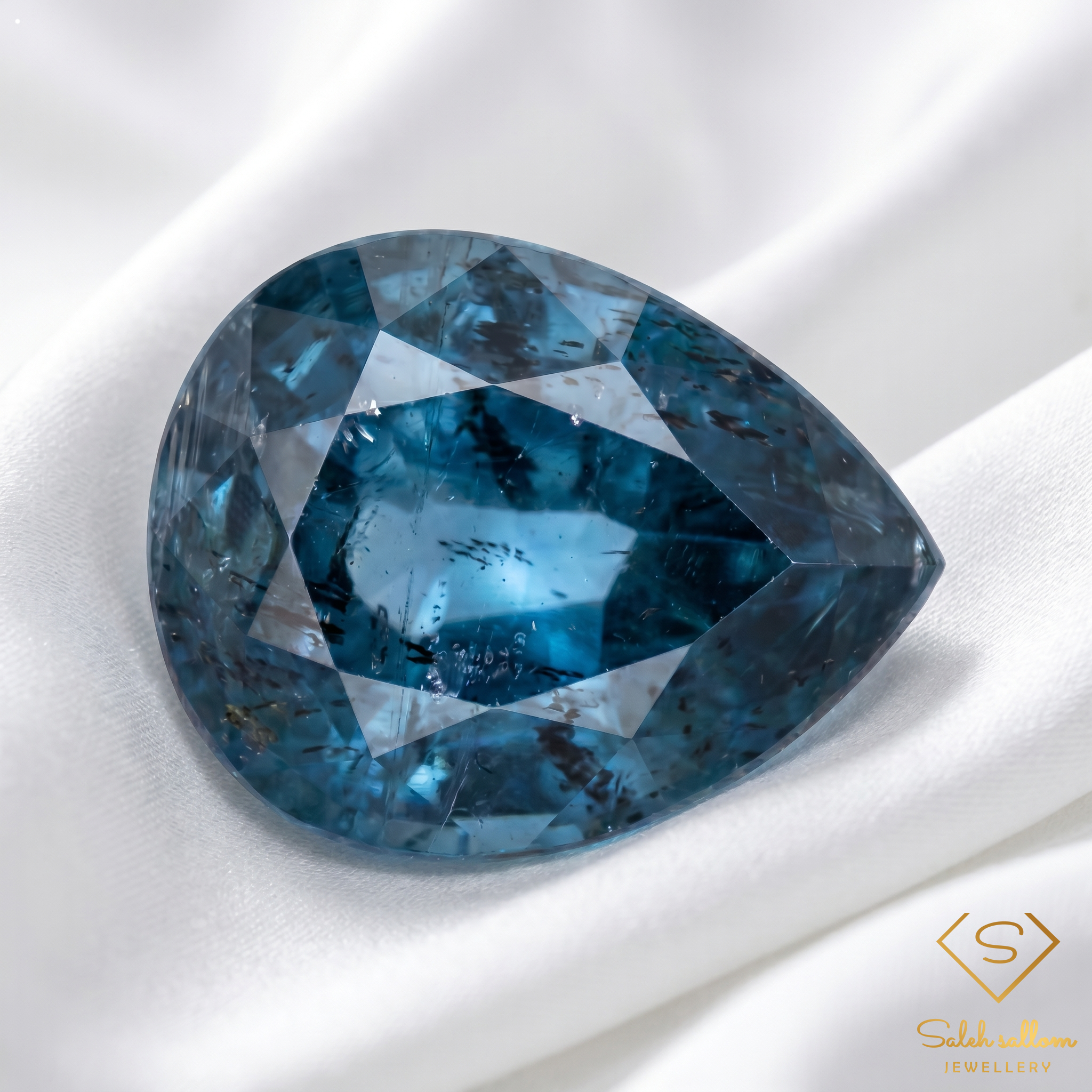 2.07 Ct Natural Untreated Greenish Blue Kyanite Pear Gemstone from Sri Lanka Secondary image