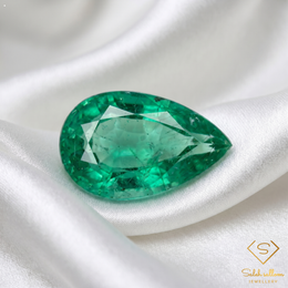0.68 Ct Natural Emerald Pear Cut Green Gemstone