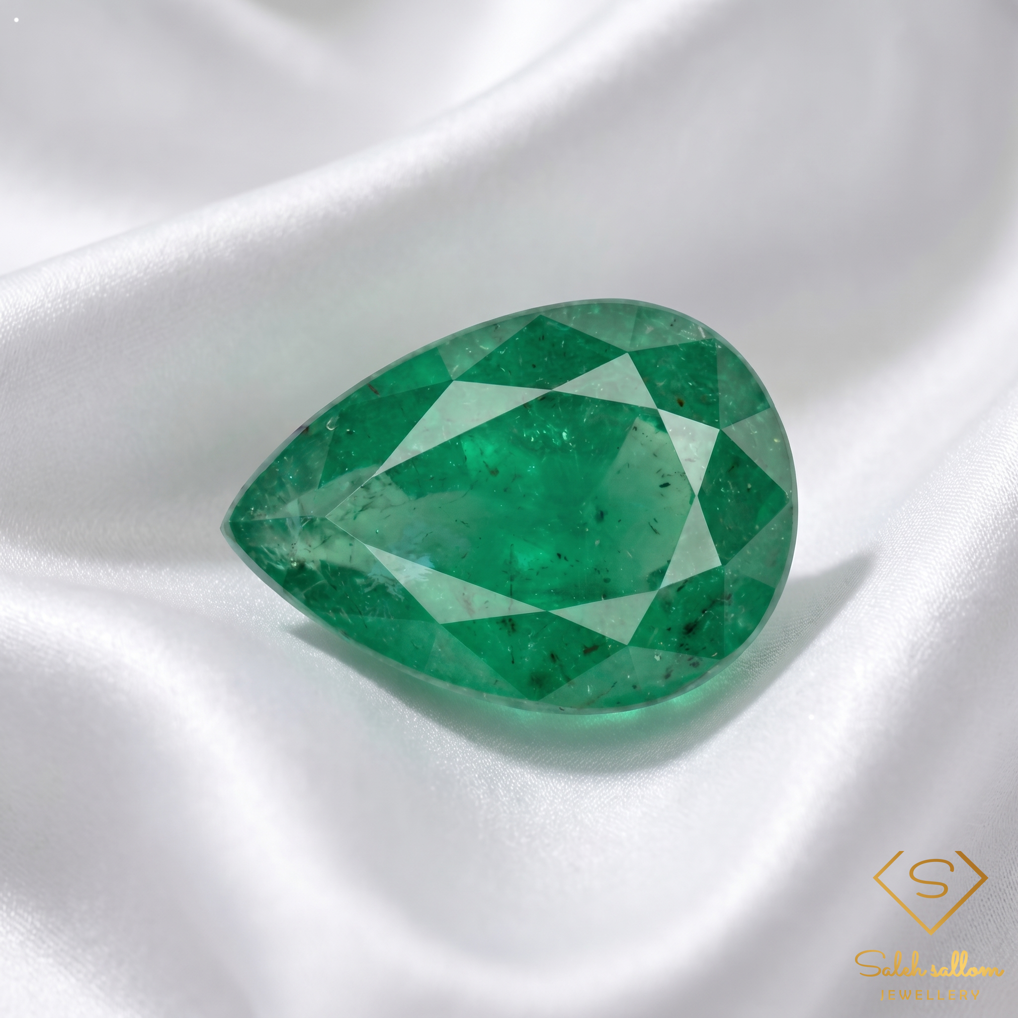 2.99 Ct Natural Emerald Pear Cut Green Gemstone Secondary image