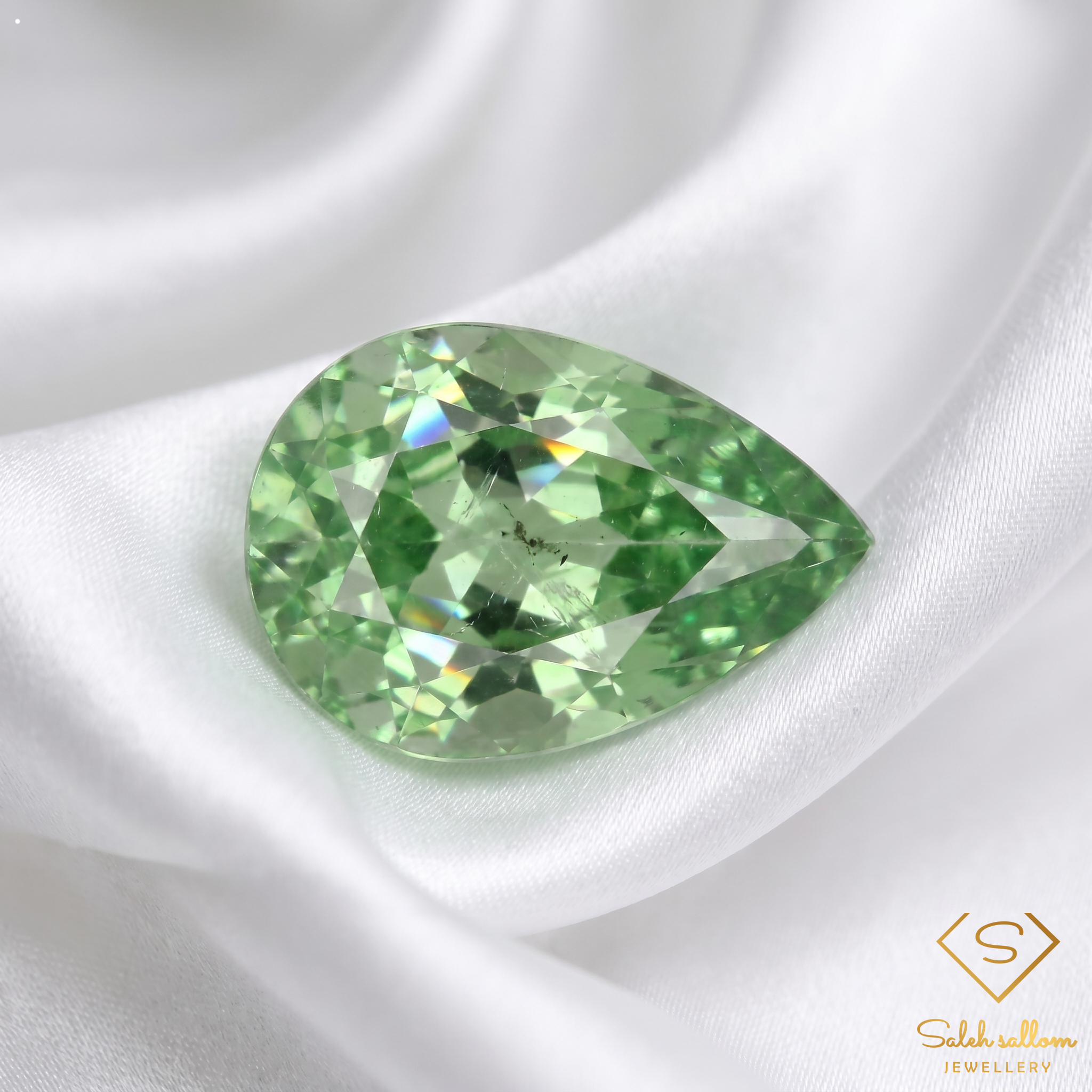 0.78 Ct Natural Green Tsavorite Garnet Pear Cut Loose Gemstone – Tanzania Secondary image