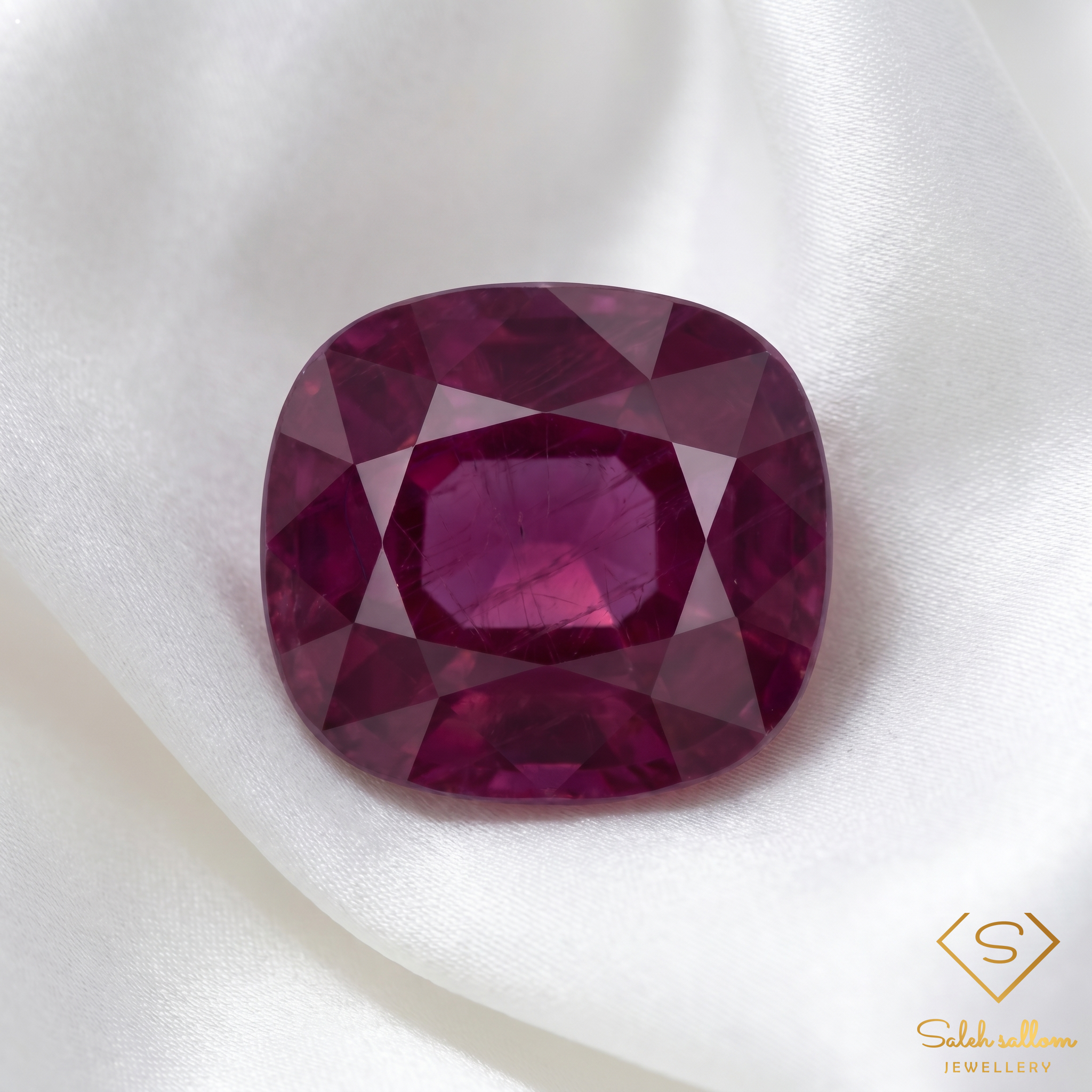 3.75 Ct Unheated Natural Purplish Red Ruby Cushion Cut Loose Gemstone – Mozambique Secondary image