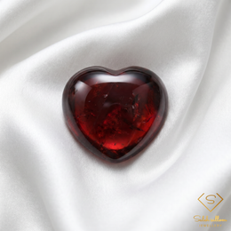 Natural Pinkish Purple Rhodolite Garnet | 7.43 Carat Heart-Shaped Cabochon | Chimoio Garnet Gemstone