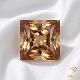 Natural Champagne Topaz | 4.83 Carat Princess Cut Brazilian Topaz | Elegant Golden Champagne Gemstone