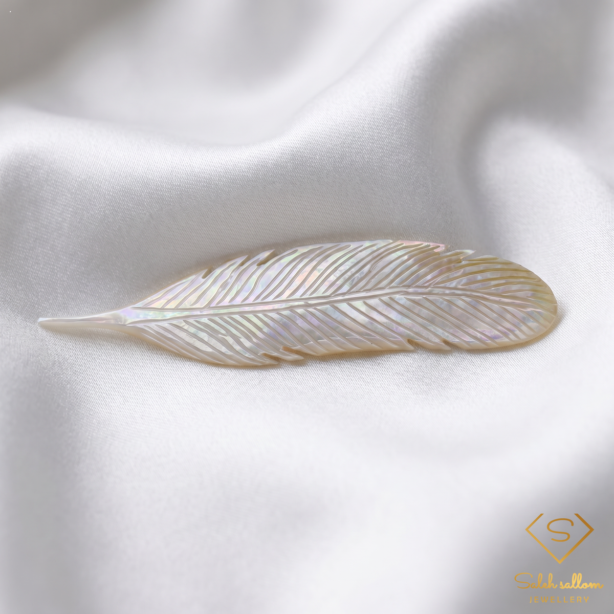 Handcrafted Natural White–Yellow Pearl Shell Feather Carving | 13.13 Carat Thailand Origin | Artistic Mother of Pearl Gemstone