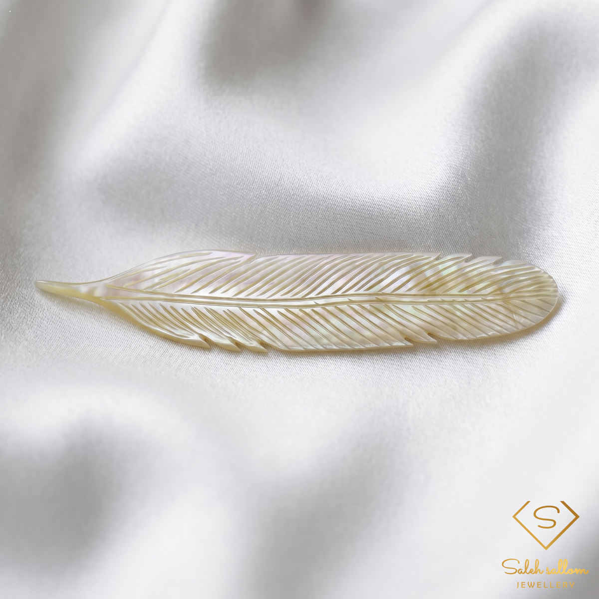 Handcrafted Rare Natural White–Yellow Pearl Shell Feather Carving | 5.64 Carat Thailand Origin | Artistic Mother of Pearl Gemstone