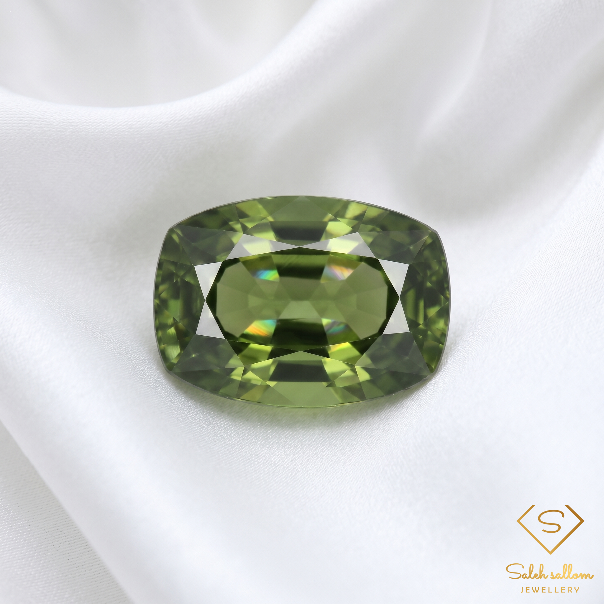 Natural Green Sapphire | 0.92 Carat Cushion Cut | Fine Green Corundum Gemstone Secondary image