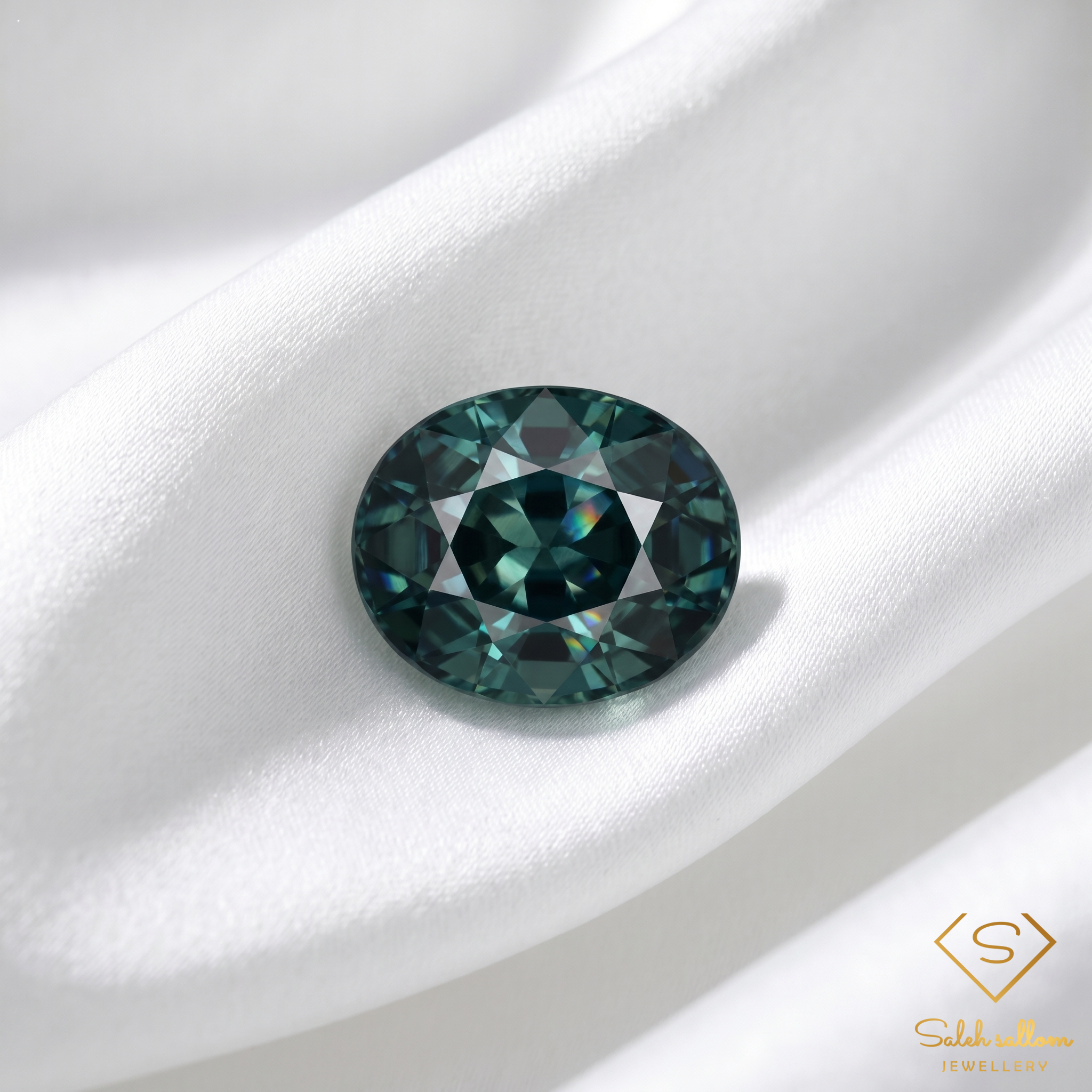 Natural Blue-Green Sapphire | 0.87 Carat Oval Cut | Fine Loose Gemstone Secondary image
