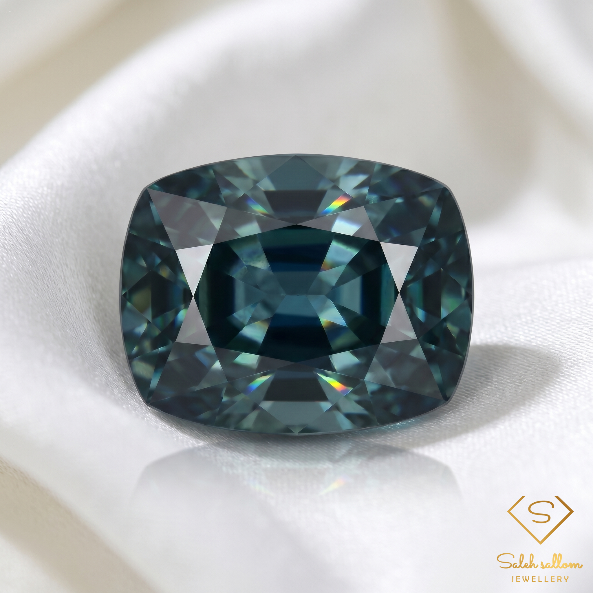 Natural Green Sapphire | 0.84 Carat Cushion Cut | Fine Collector Gemstone Secondary image