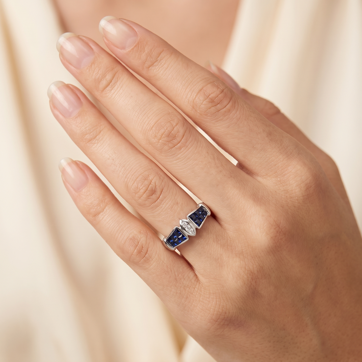 Natural Sapphire & Diamond Ring | 0.70 CT Natural Sapphire | 0.05 CT Natural Diamonds | 18K White Gold | Saleh Sallom Jewelry