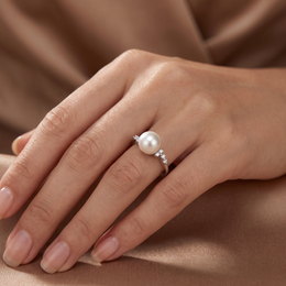 Natural Pearl & Diamond Ring | 0.18 CT Natural Diamonds | 18K White Gold | Saleh Sallom Jewelry
