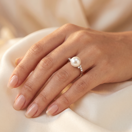 Natural Pearl & Diamond Ring | 0.18 CT Natural Diamonds | 18K White Gold | Saleh Sallom Jewelry