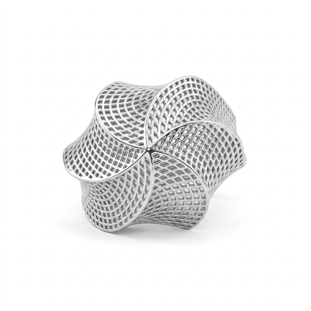 Sculptural Four-Petal Mesh Statement Ring in 925 Silver Main image